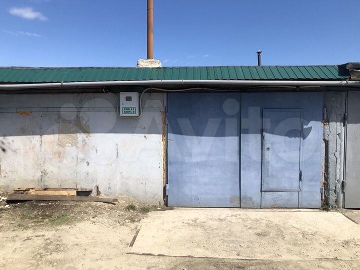 Гараж, > 30 м²