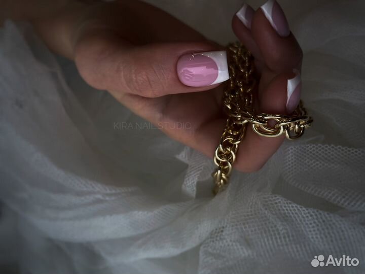 Маникюр/педикюр/наращивание ногтей