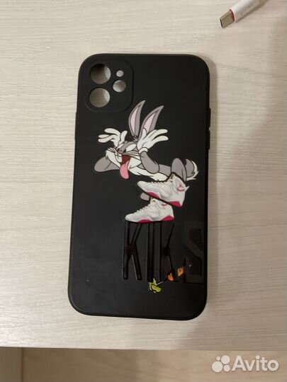 Чехлы на айфон 11