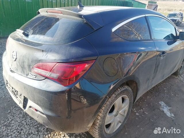 Задняя часть кузова Opel Astra J GTC