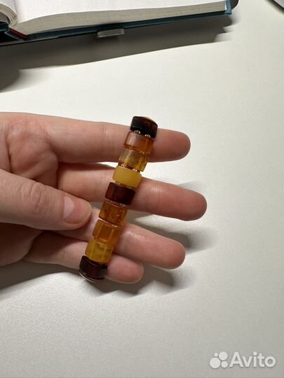 Браслет из янтаря