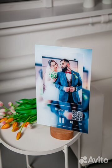 Трек пластинка на стекле