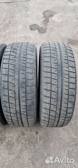 Bridgestone Blizzak Revo GZ 225/60 R17 99S