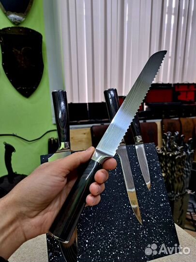 Набор кухонных ножей с подставкой