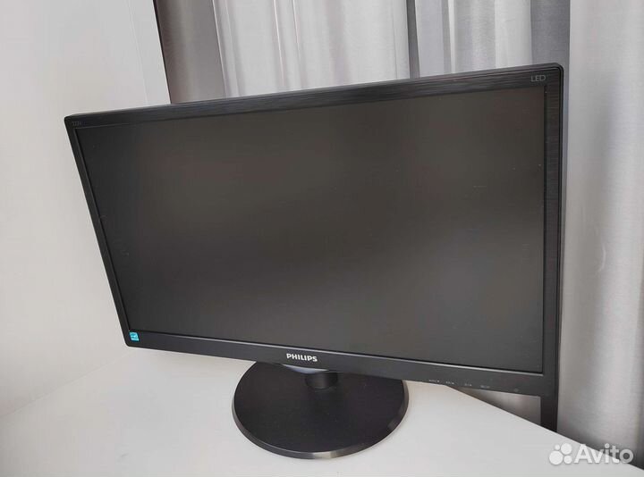 Монитор Philips
