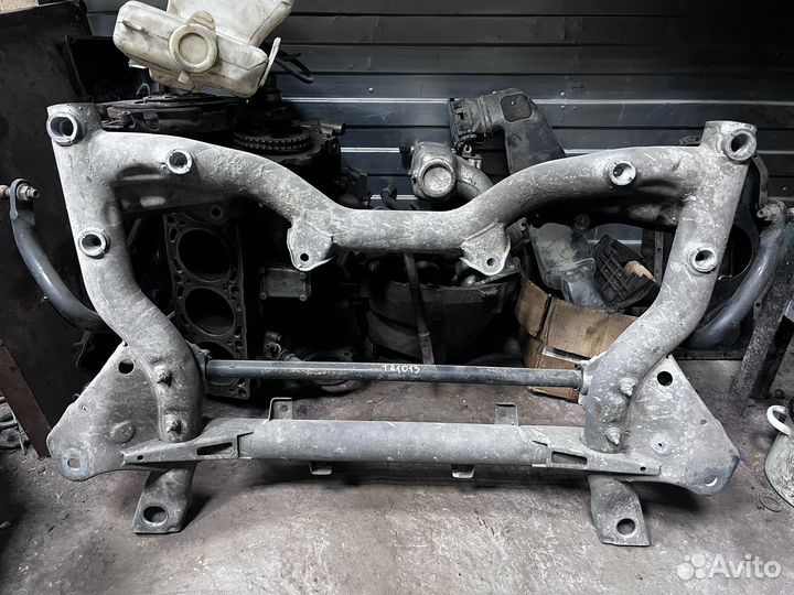 Подрамник передний Mercedes c180 w204