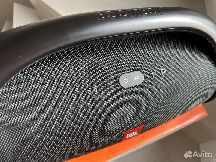 Портативная колонка JBL boombox черная