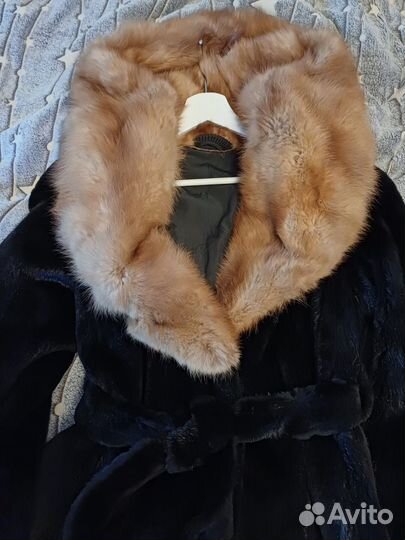 Шикарная норковая шуба с воротником из Соболя