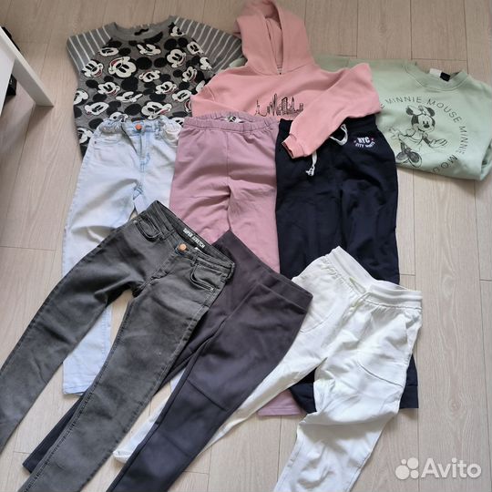 Пакет фирменной одежды для девочки 140-146