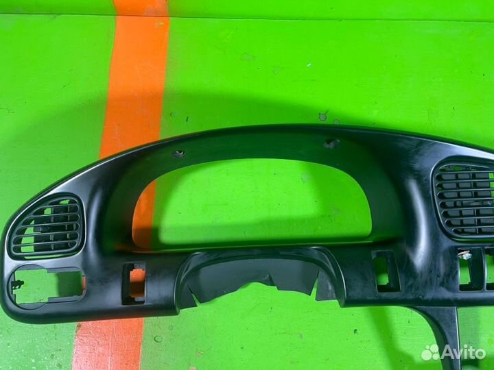 Накладка центральной консоли Kia Spectra S6D 2006