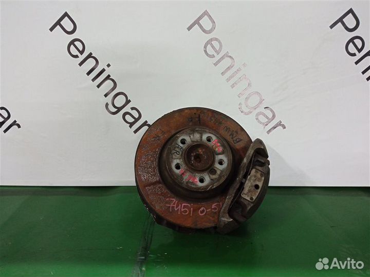 Ступица (кулак, цапфа) передняя правая Bmw 745I