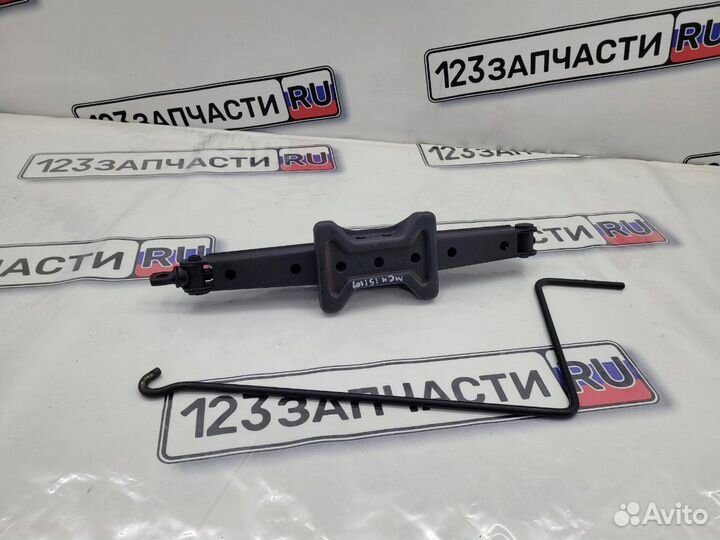 Домкрат и вороток Toyota Harrier MCU15W 1MZ-FE