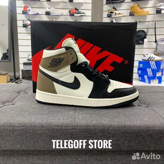 Кроссовки зимние Nike Air Jordan 1