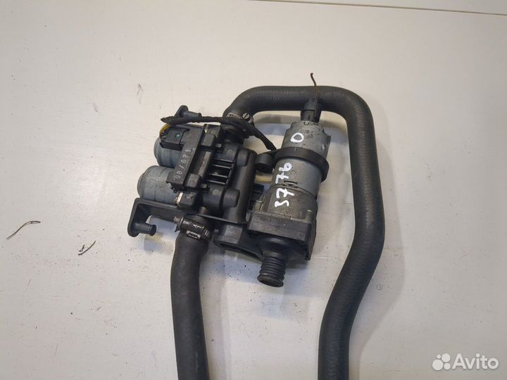 Насос водяной BMW 5 E39, 1996