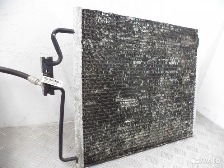 Радиатор кондиционера BMW 7-Series E38 8378439