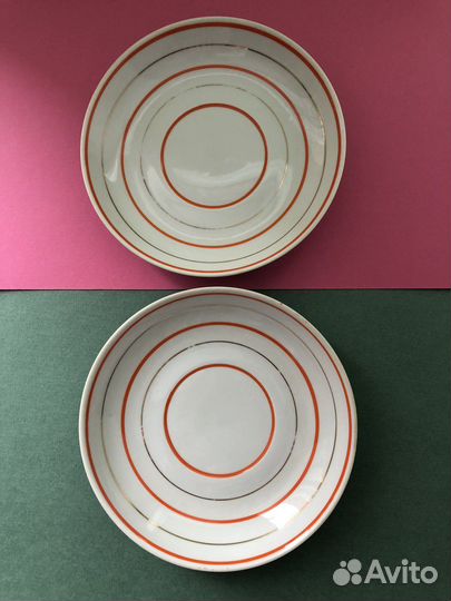 Чайные блюдца