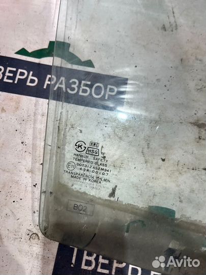 Стекло Hyundai Sonata 3 2.0 1993-1998