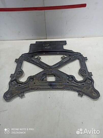 Распорка переднего подрамника (Audi Q8)