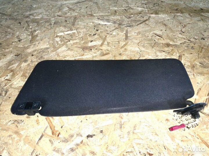 Козырек правый Bmw X5 E53