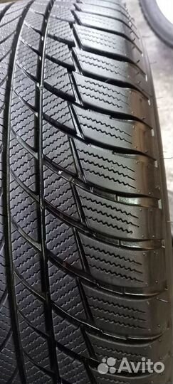 Bridgestone Blizzak LM-001 225/55 R17 97H