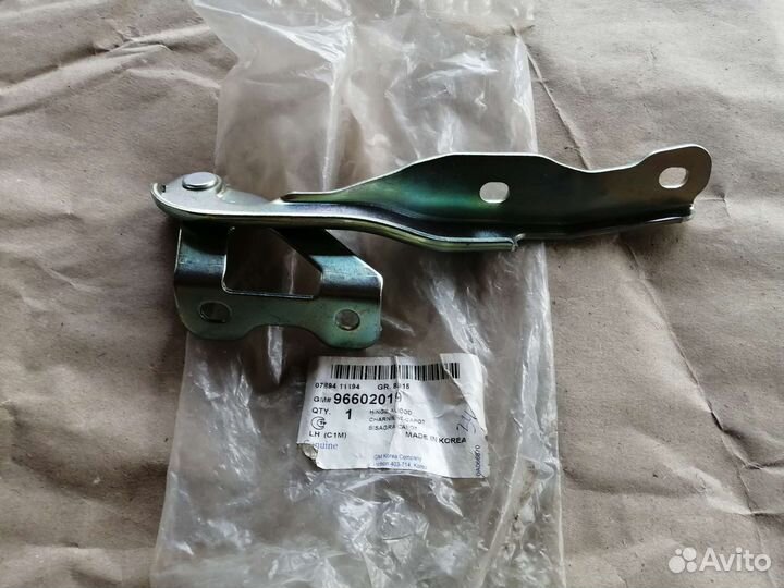 Петля капота левая Daewoo Matiz