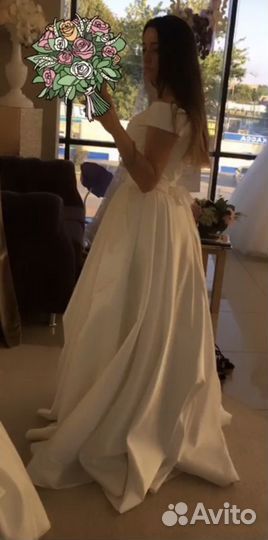 Свадебное платье