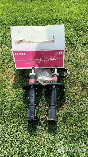 Стойка toyota ipsum SM 10