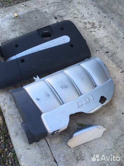 Крышка двигателя mercedes w210 OM611