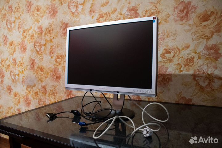 Монитор Philips Brilliance 245P full HD TN