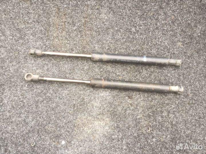 Газовые упоры багажника Nissan teana j31