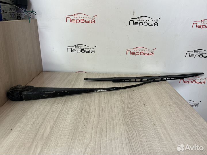 Поводок дворников заз Таврия 1102