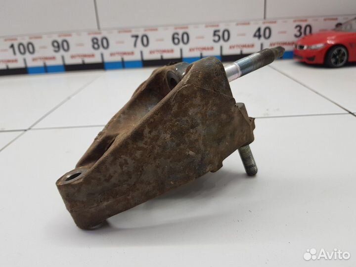 Кронштейн двигателя (Toyota Corolla)