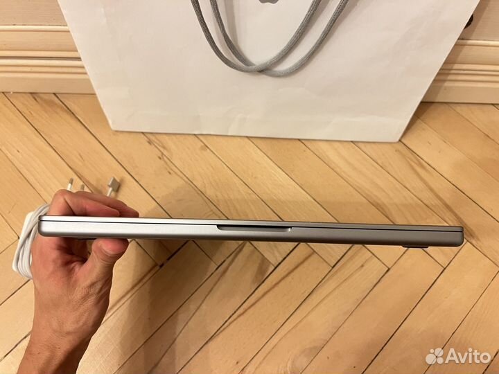 MacBook Pro 14 M1 Pro 32Gb 512Gb 94 цикла акб