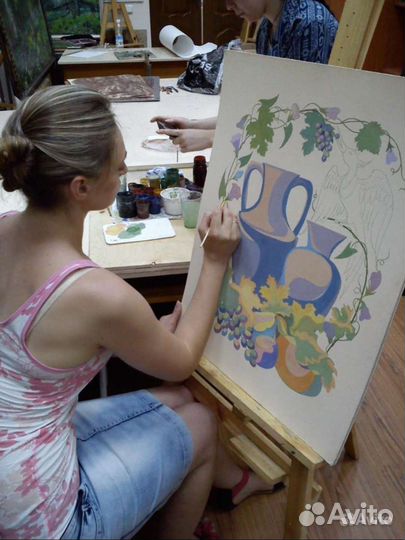 Учитель по рисованию и каллиграфии