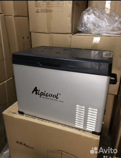 Автомобильный холодильник с 40