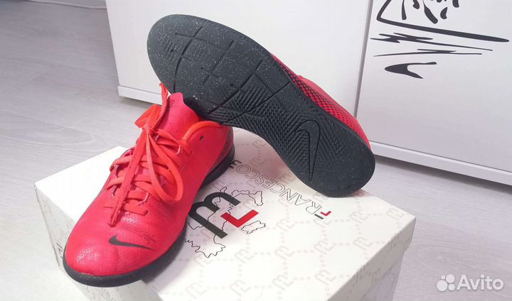 Бутсы футзалки р. 35