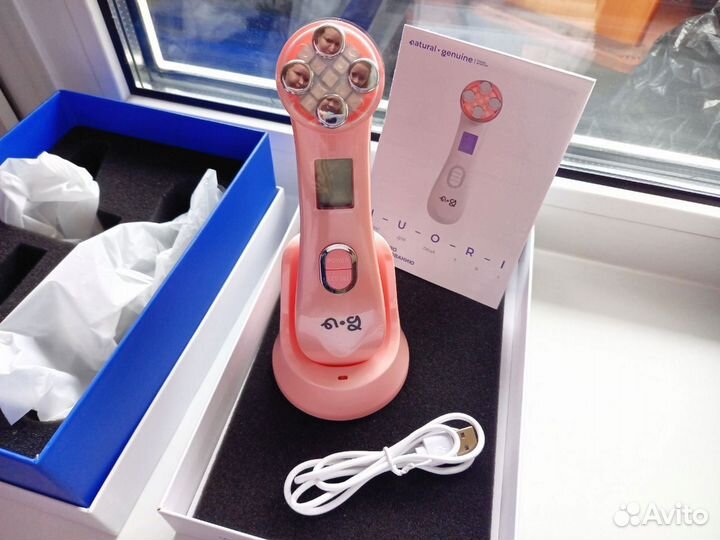 Микротоковый массажер для лица новый