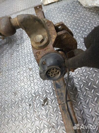 Прицепное устройство Ford Focus 2, 2008