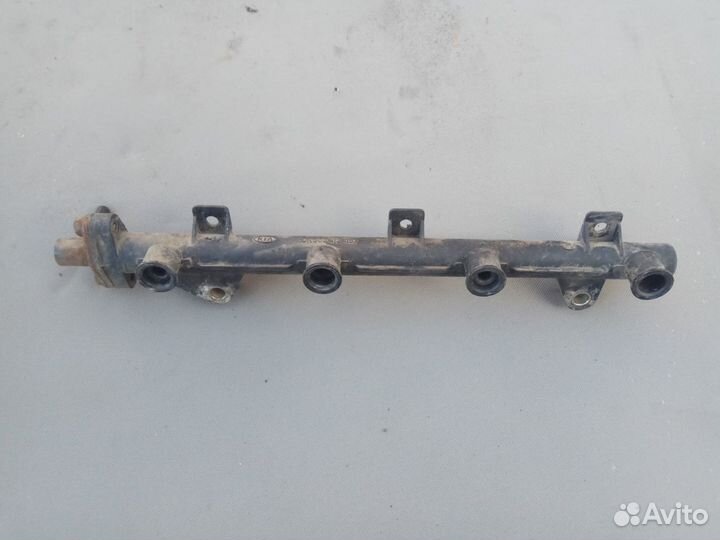 Топливная рейка Киа Рио Kia Rio 1