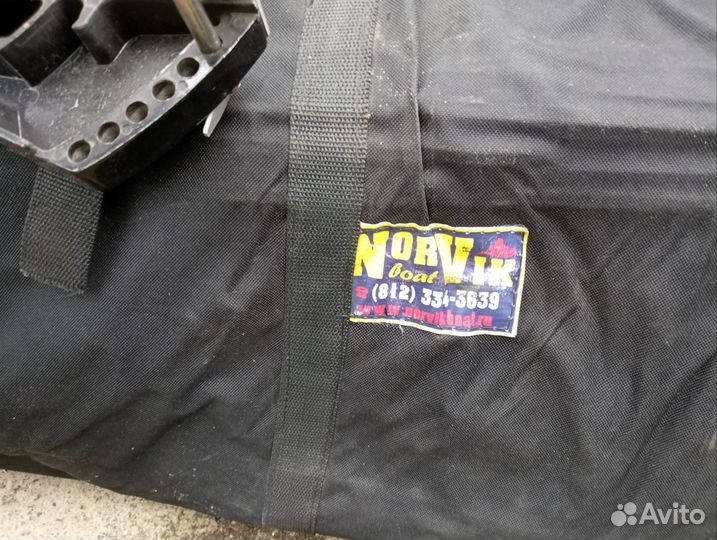 Лодка с мотором