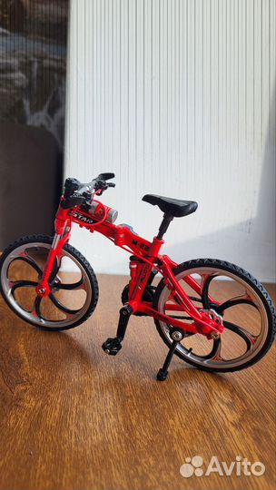 Трамвай и велосипед металлические