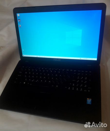 Ноутбук Asus 17