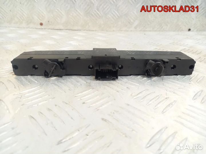 Блок кнопок Opel Zafira B 13100109