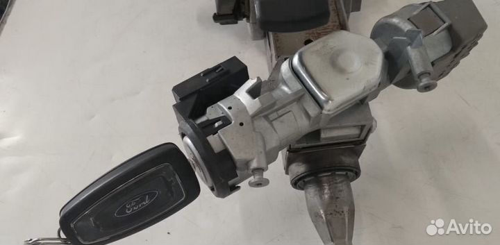 Замок зажигания на Ford Focus 3
