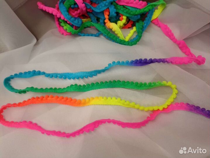 Материалы для творчества и шитья