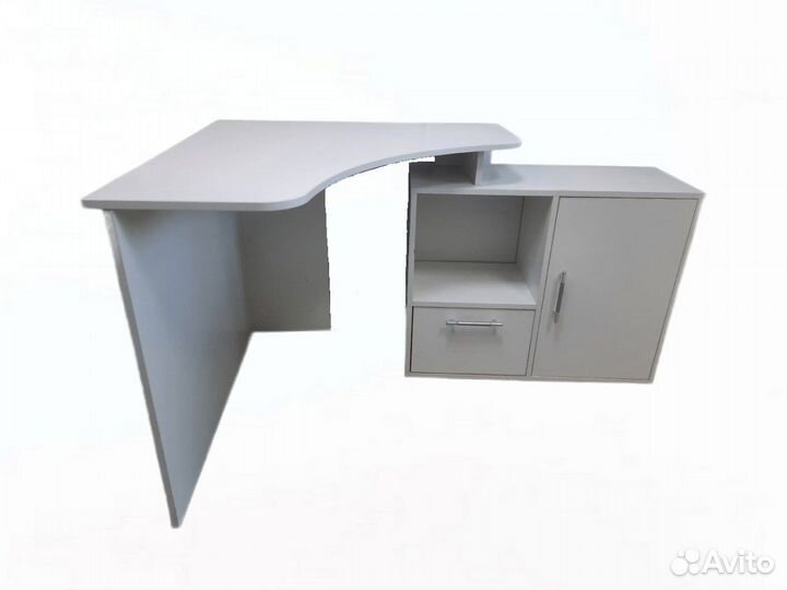 Компьютерный стол белый