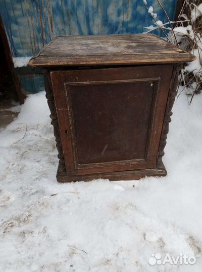 Старинная мебель