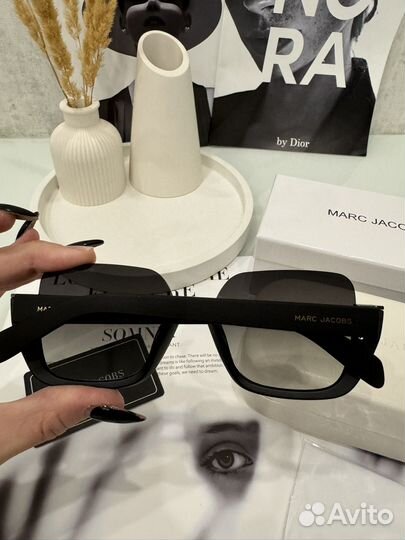 Солнцезащитные очки Marc Jacobs полный набор