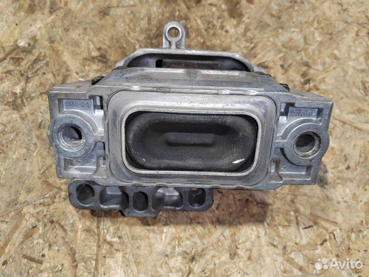 Подушка крепления двигателя Skoda Superb 2 2012