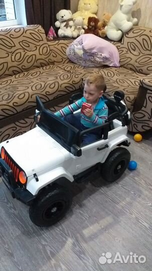 Детский электромобиль бу